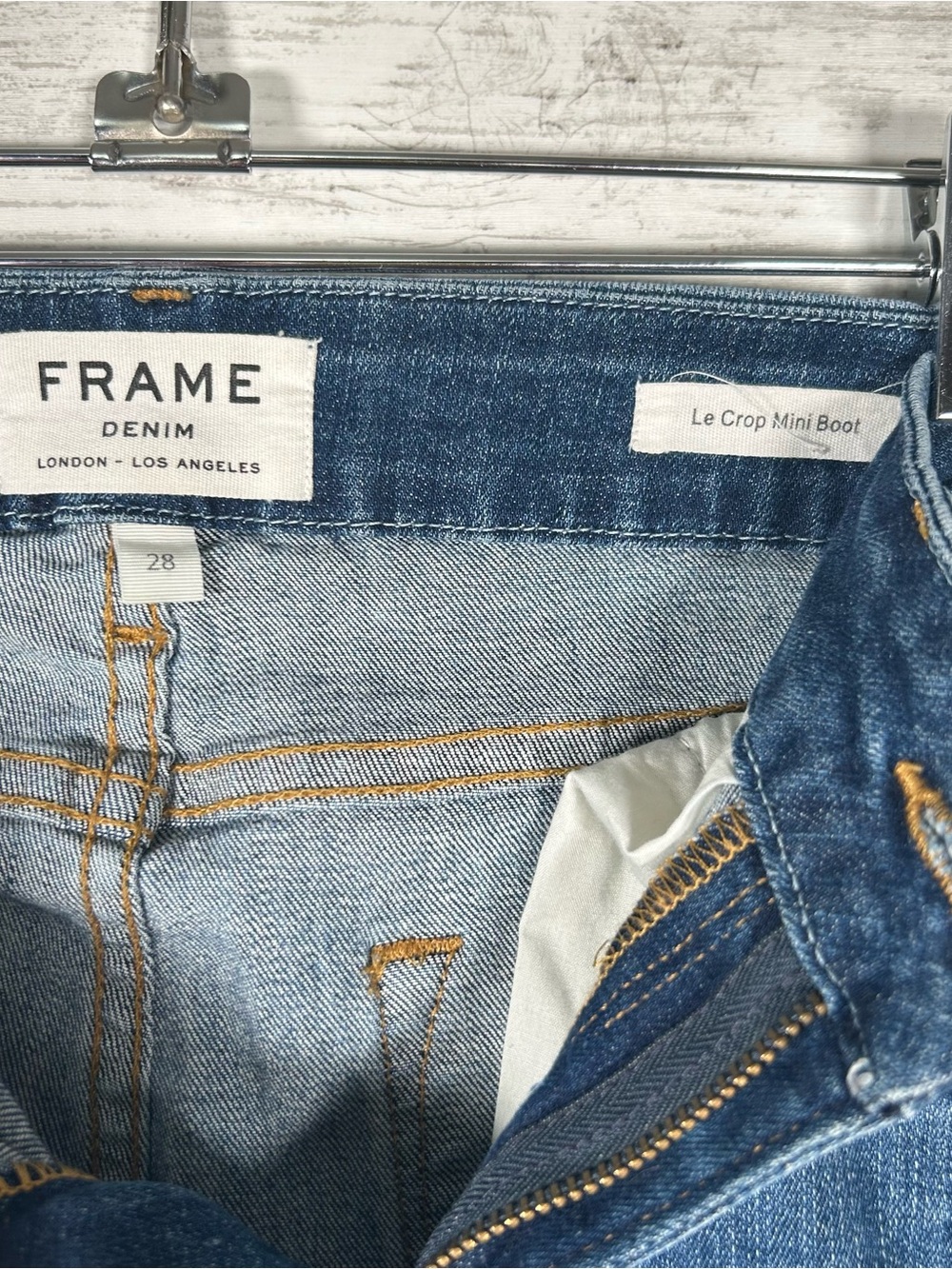 FRAME Denim Le Crop Mini Boot Northmont Distressed Jeans Raw Hem Size 28 USA - Picture 4 of 5